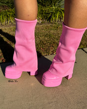 Load image into Gallery viewer, Bella Tre &quot;Skylar&quot; Boots- Pink
